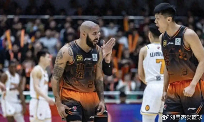 星空体育在线官网-临沂再相逢：致盖利摩尔——穿过山东球衣，便值得一生掌声|山东队|吉林|持球|主力|篮板_新浪体育_新浪新闻